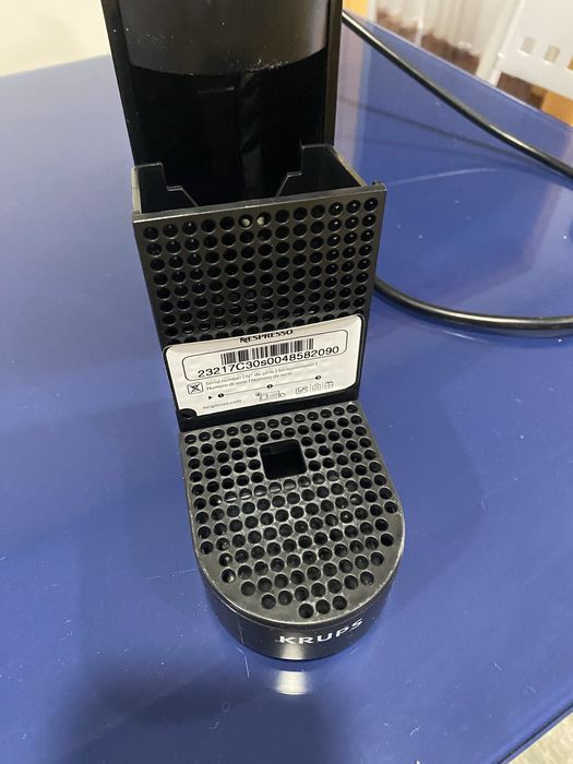 Vendo mawuina de cafe NESPRESSO