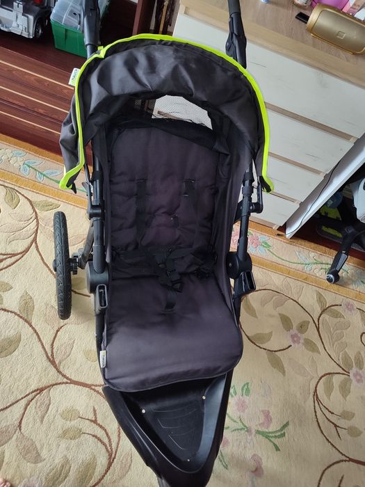 Продам прогулянкову коляску