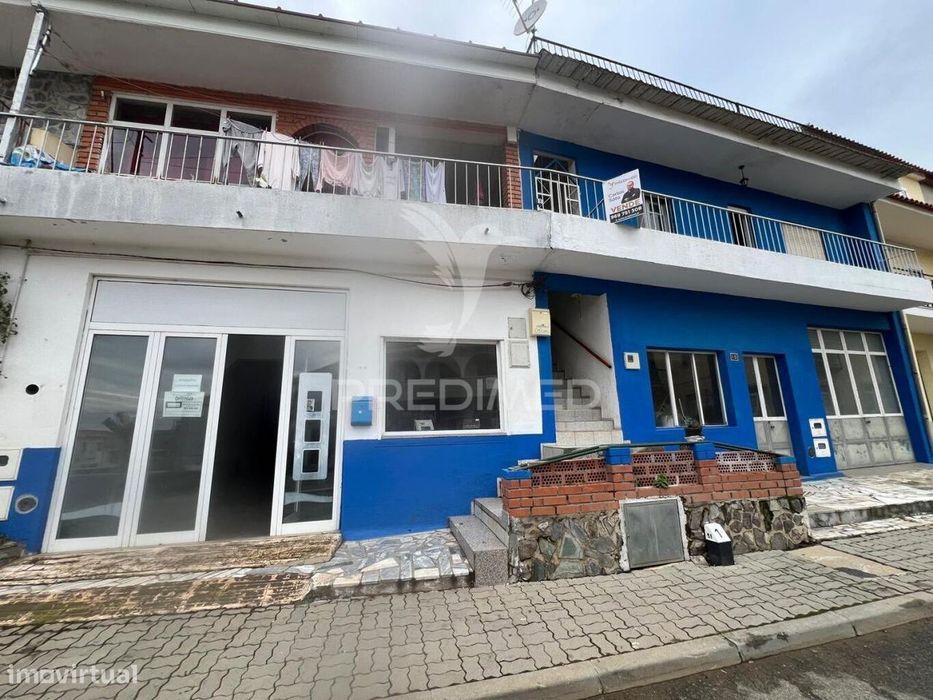 Prédio em propriedade total com elevado potencial de investimento –...
