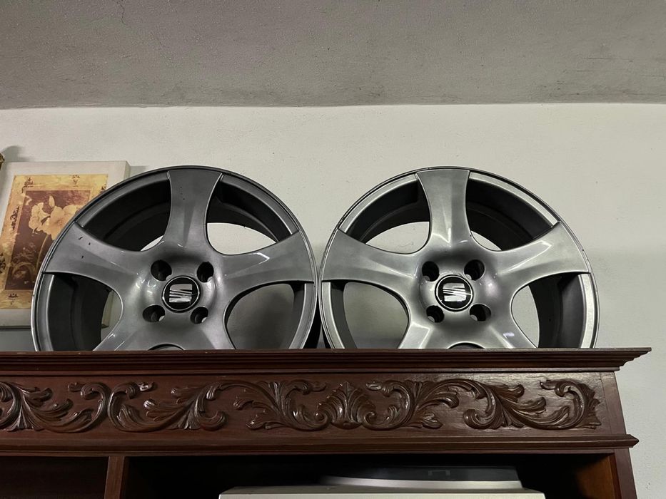 Jantes 4x100 em 16” e material Seat Ibiza