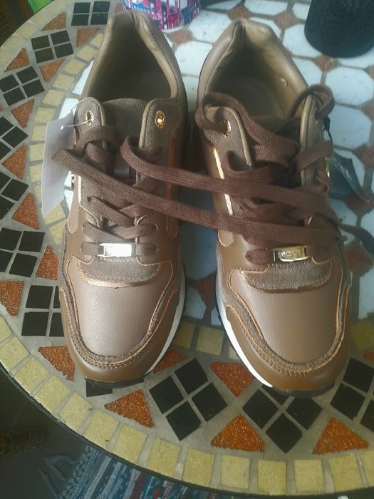 Adidasy  damskie jesień