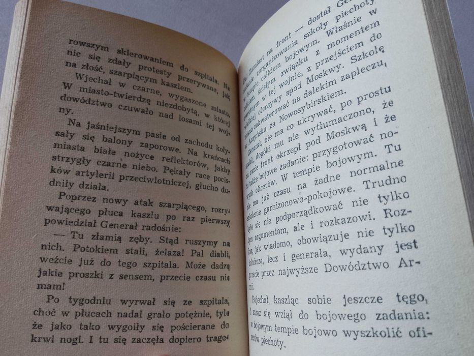 J. Broniewska "O człowieku, który się kulom nie kłaniał" 1970