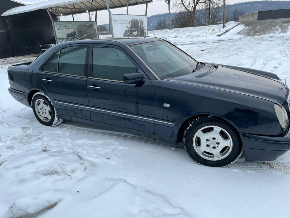 Продам Mercedes-Benz E 220 (1999 рік)