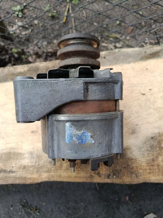 Генератор гольф 2 джета  2