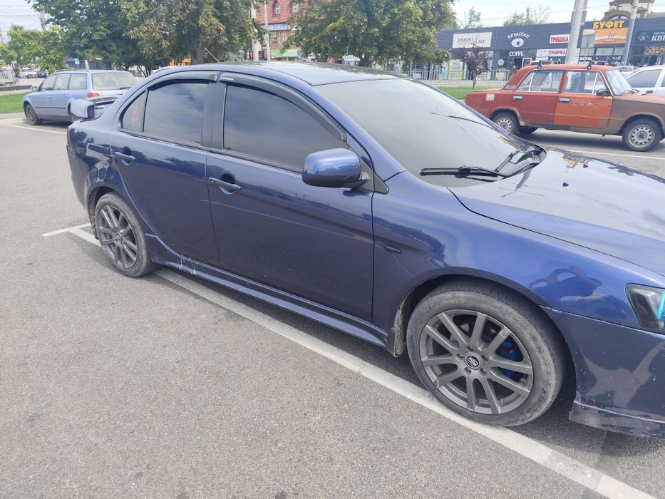 Mitsubishi Lancer 10  2.0л  газ/бензин