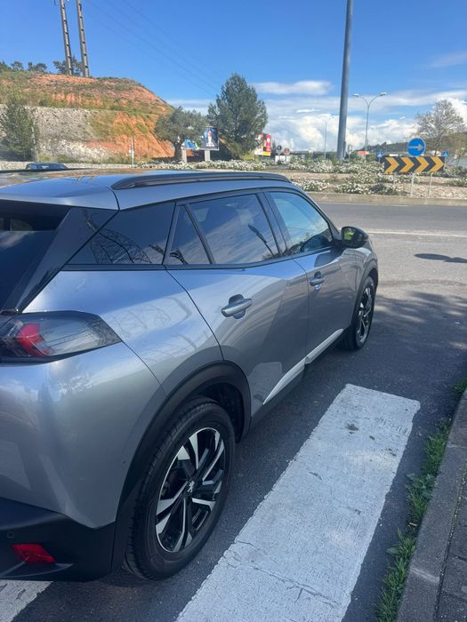 Peugeot e-2008 allure 50kwh