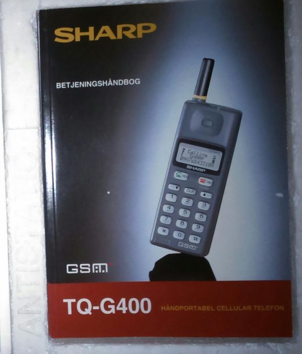 Sharp Mobile Phone. New.64285993835905124