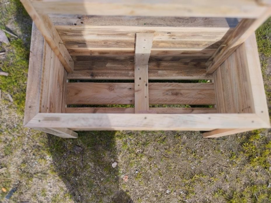 Floreira com trelica