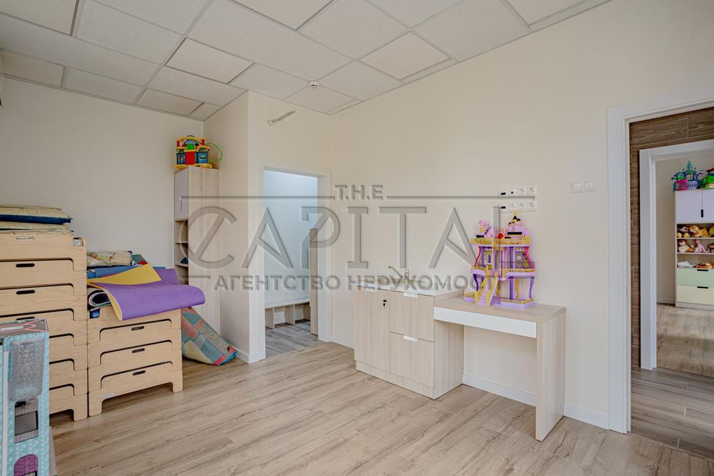 Продаж комерційногго приміщення, вул. Метрологічна, Голосіївський р-н