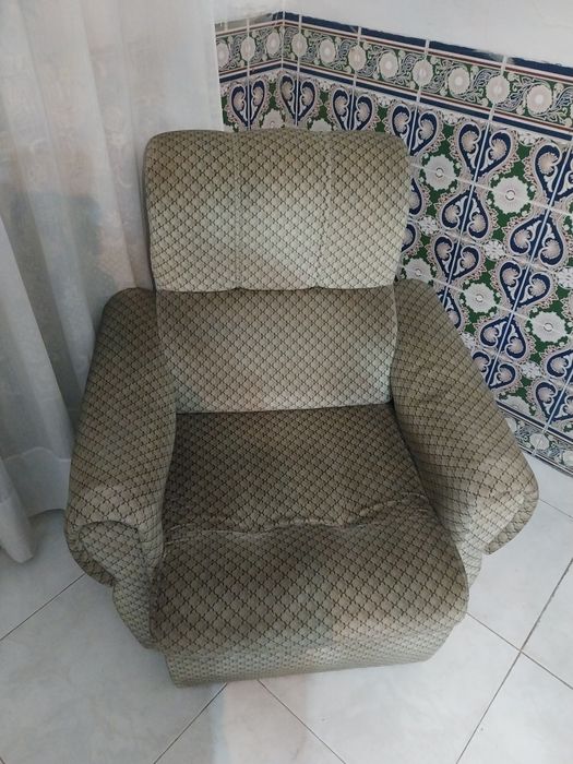 Conjunto Sofá Cama + 2 poltronas