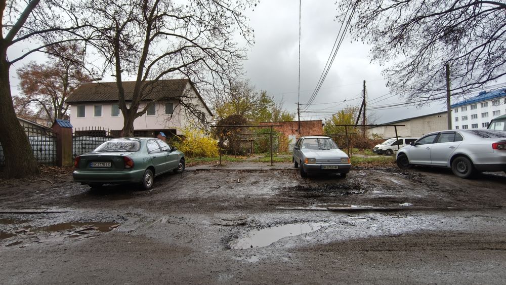 Продам кімнату в гуртожитку, центр міста, власник