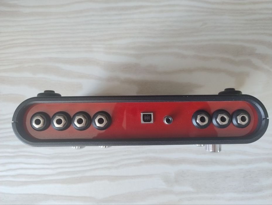 Аудіоінтерфейс Line 6 TonePort UX2, звукова карта, аудіоінтерфейс