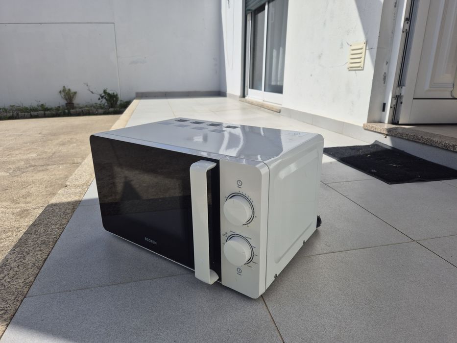 Microondas Becken com grill