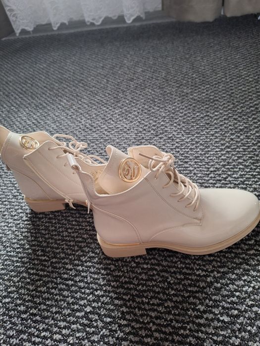 Нові уги теплі..