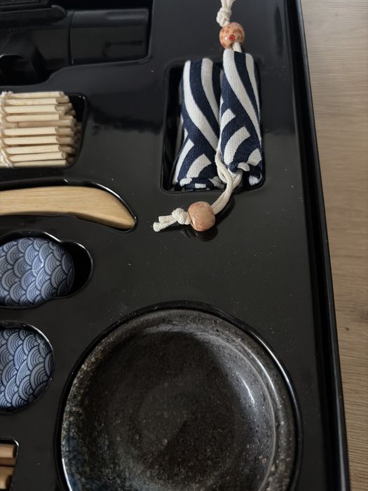 Elegancki zestaw do robienia sushi, nowy