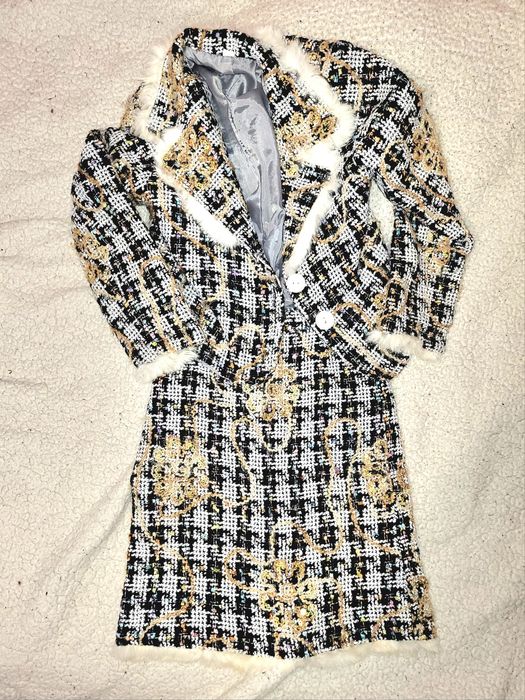 Гарні костюми на дівчинку на 8-11 років