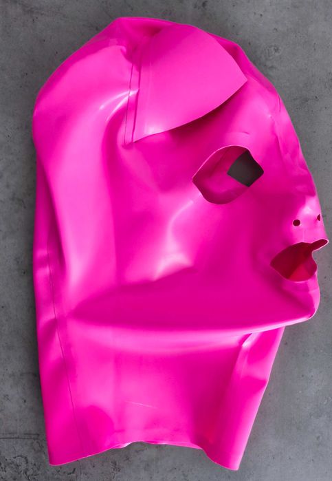 Maska LaTeX lateksowa kot różowa suwak M