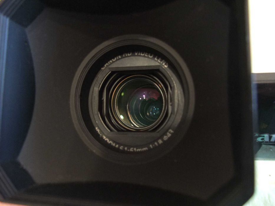Відеокамера ( видеокамера ) Canon Legria HF M52