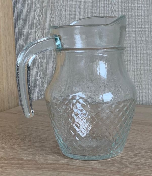 Скляний глечик Garbo Glass, 0,5 л
