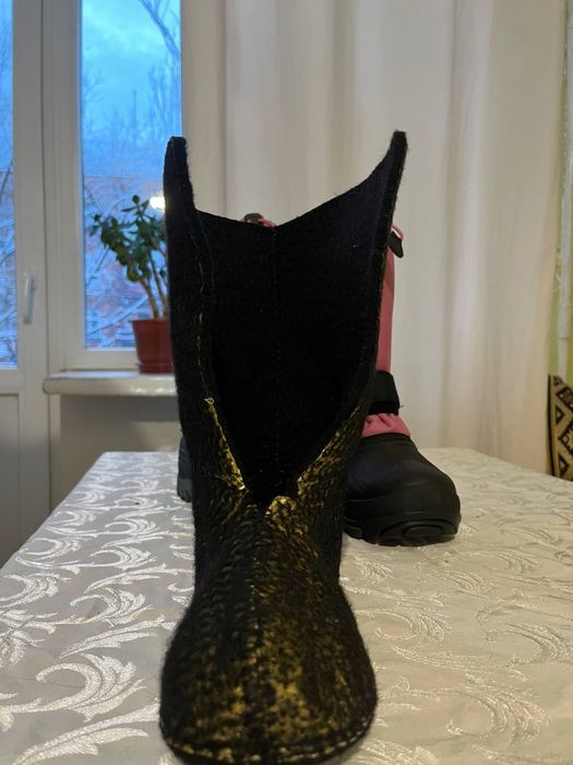 Спортивні ботінки