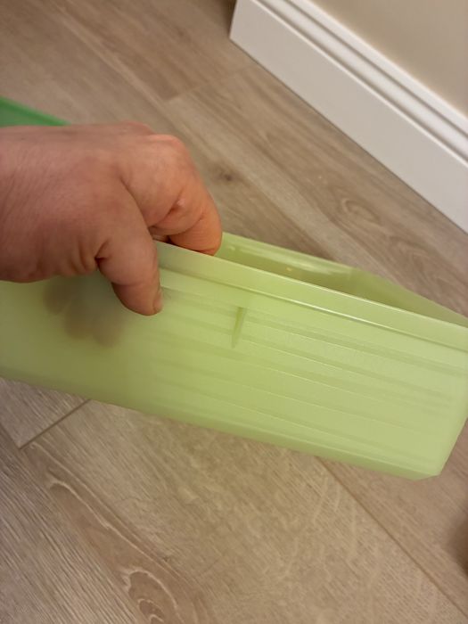 Duży pojemnik Tupperware szczelne zamknięcie do lodówki