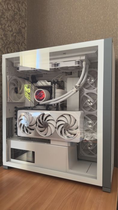 Ультра білий ігровий ПК преміум-класу | RTX 4080 | Ryzen 7 | DDR5