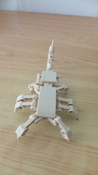 AVP - Alien vs Predator - construction blocks430137569308190721