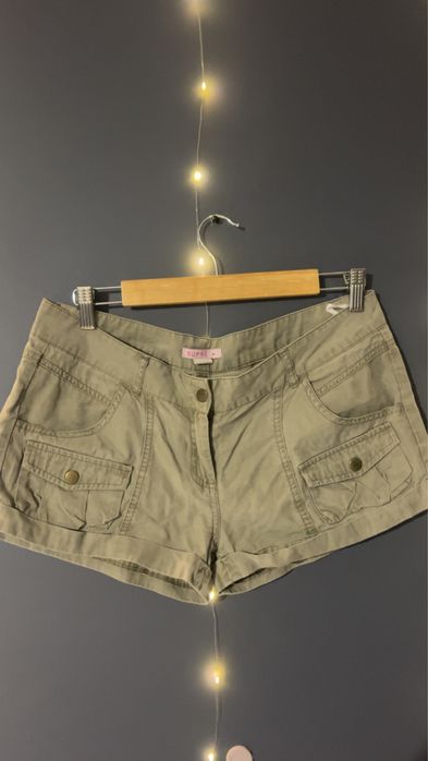 Krótkie spodenki cargo vintage M khaki