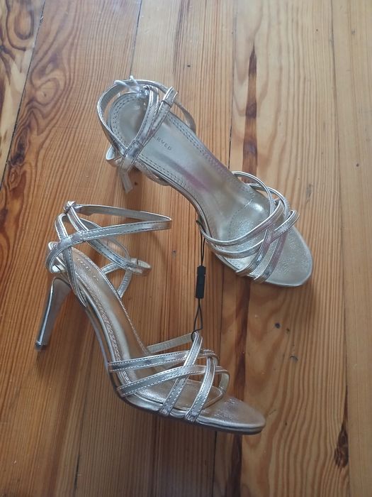Złote szpilki sandały vintage viral obcas 7,5 cm wesele studniówka Reserved 37