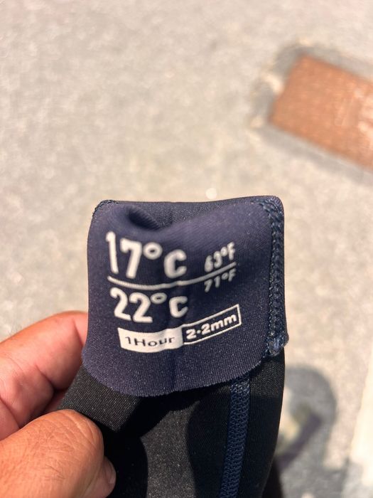 Fato de Windsurf / Surf em Neoprene 2:2 mm – Excelente Estado