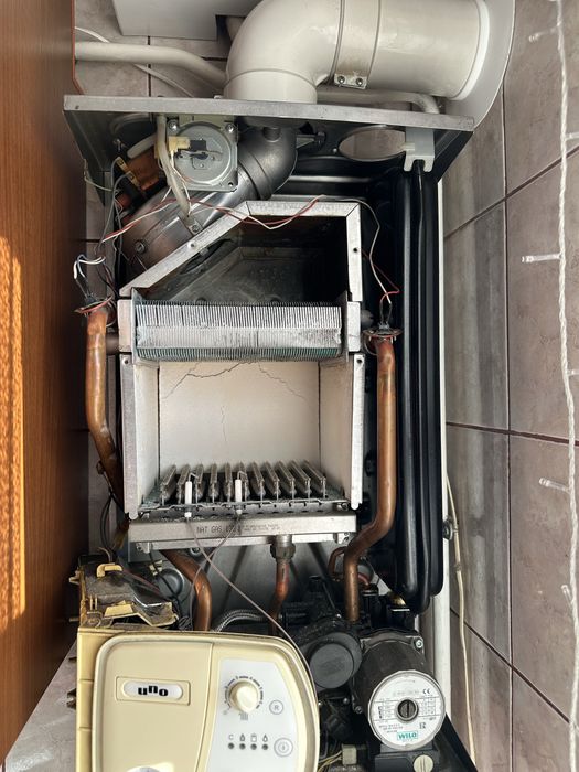 Газовий котел Аристон