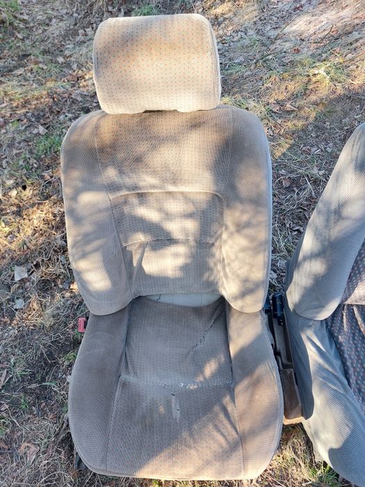 Сидения Renault 19 передние кресла

рено