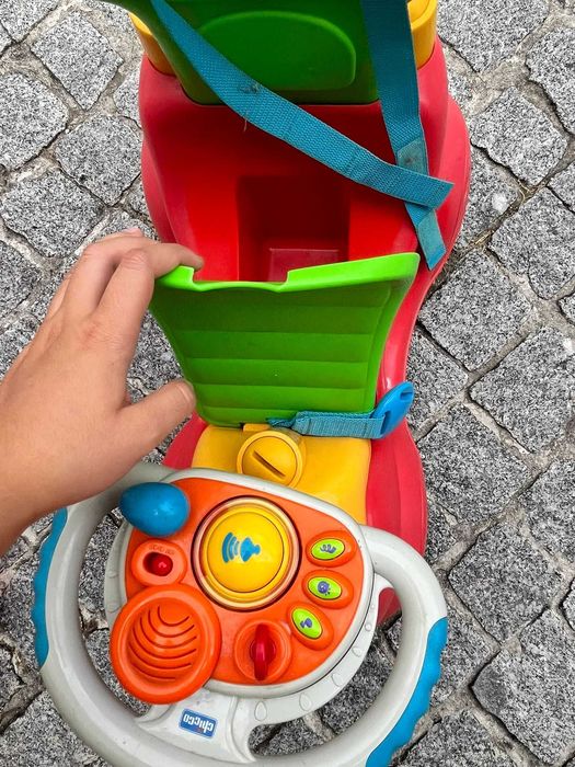 Carro Chicco 4 em 1 evolutivo