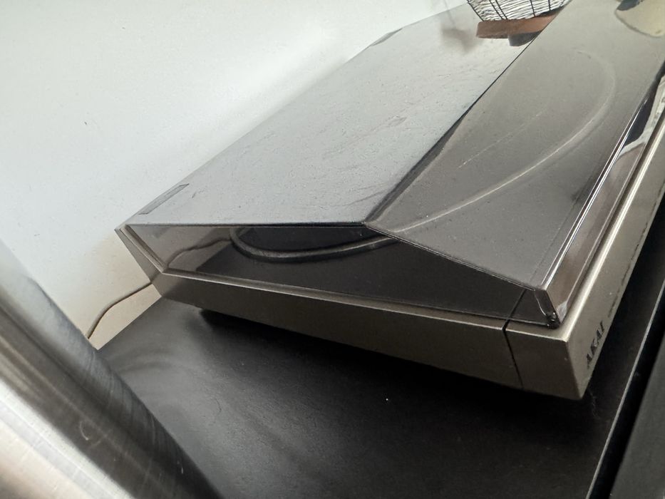 Gramofon Akai AP-A2