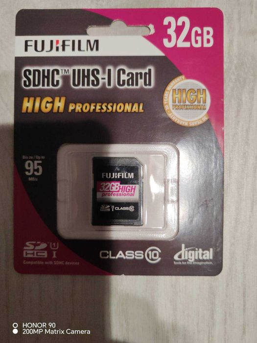 Карти пам'яті microSDXC Lexar 64, 32, 16 Gb