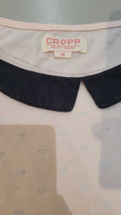 Różowa bluzka z kołnierzykiem serca Cropp M