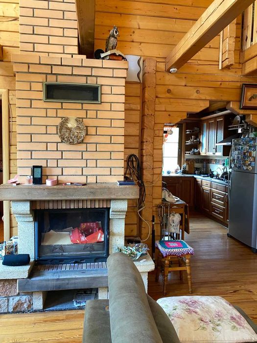 Терміновий продаж! 2-поверховий зруб в місті Остер