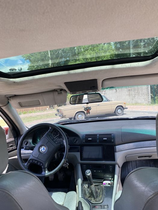 Продам BMW 520 E39