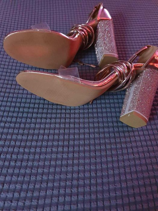 Sapatos novos por estrear