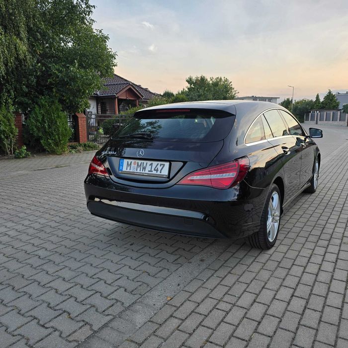 Mercedes-Benz CLA Shooting Brake 200d