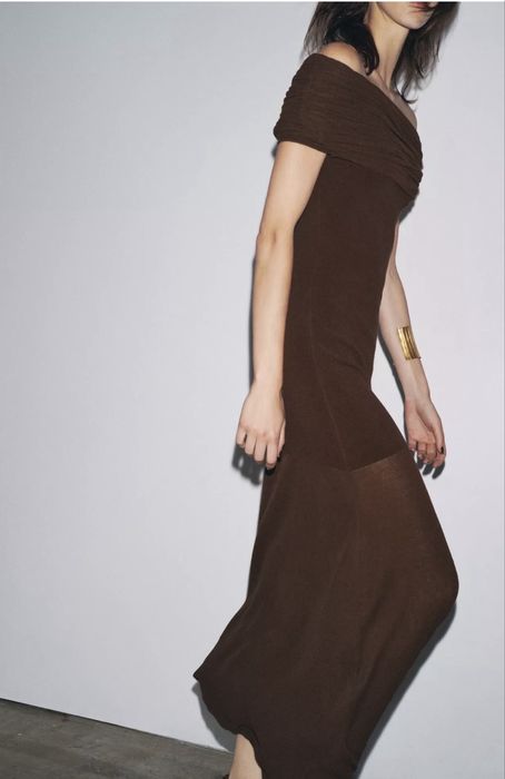 Популярна сукня Zara