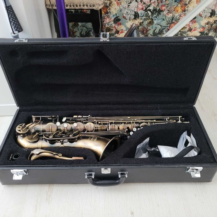 Saksofon tenorowy prawie nowy Thomann TTS-350