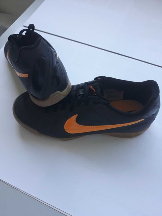 Sapatilhas de Futsal Nike Tiempo Rio n.º 39