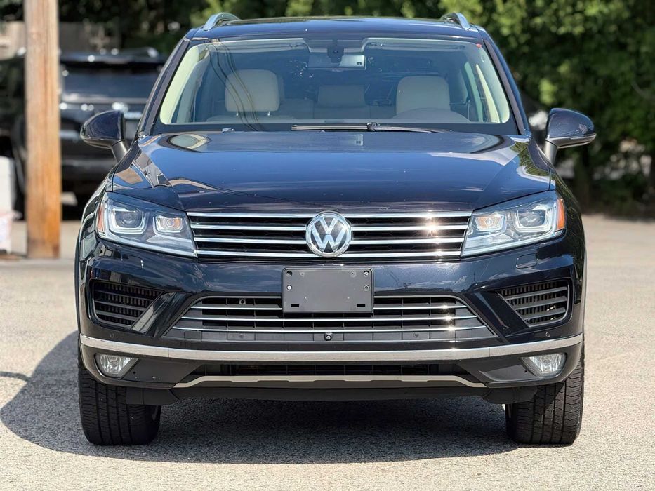 Volkswagen Touareg Executive      2013