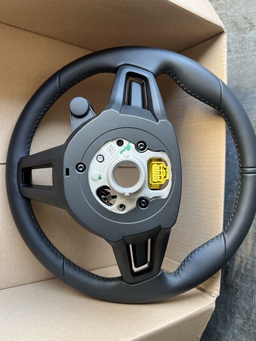 Kierownica Porsche Taycan oryginał skóra jak NOWA