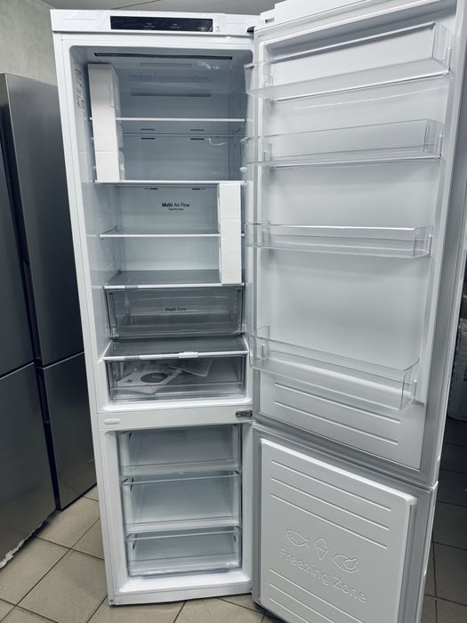 Холодильник LG серії 6 GBP62SWNAC