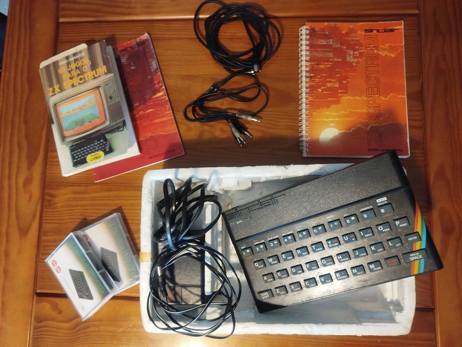 Computador Sinclair ZX Spectrum 48K – Testado e a Funcionar (Pack)