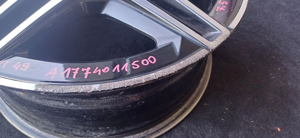 Felga aluminiowa mercedes A W177 Cla 118 AMG CZARNE