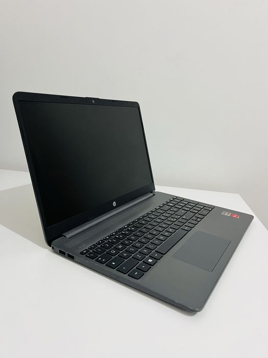 HP 15s – Ryzen 5 4500U | 8GB RAM | SSD 256GB
