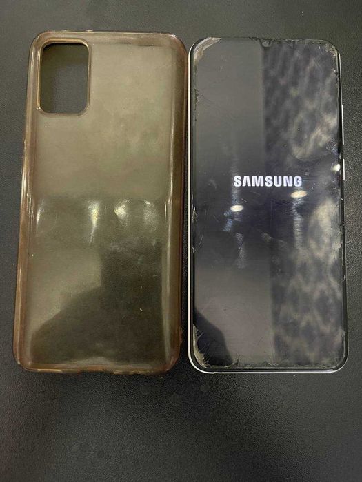 Продам БУ Телефон Galaxy A02s + зарядка , чохол